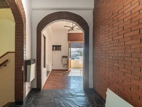 Depto Tipo Casa en Venta en Pompeya, USD 99.500