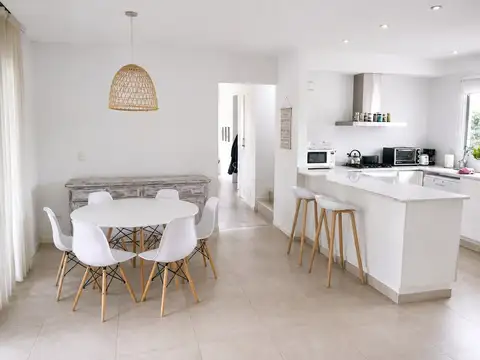 Casa en Venta en Ayres Plaza, USD 450.000