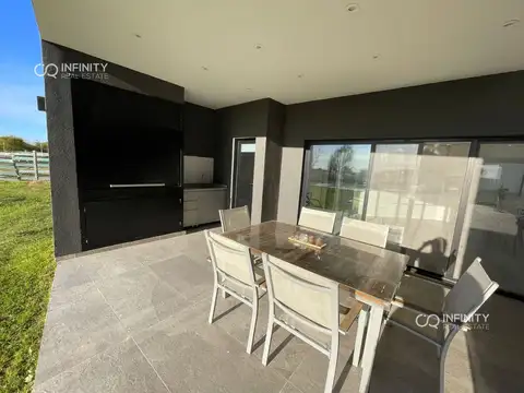Casa en Alquiler de 3 dormitorios