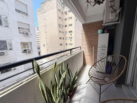Laprida al 1400