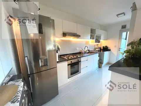 Departamento 5 ambientes con 2 baños