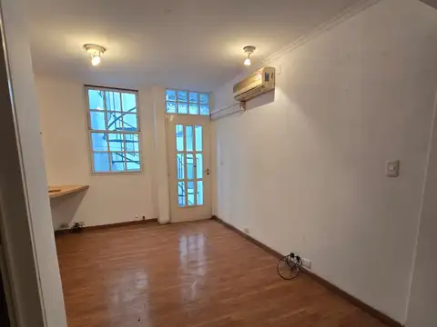 Departamento DOS AMBIENTES 1/2 en zona céntrica de Ciudadela