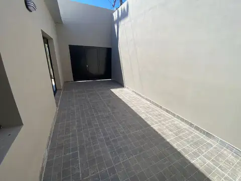 Casa - Venta - Argentina, Lobos