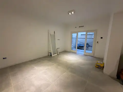 Depto Tipo Casa en Venta con 1 cocheras