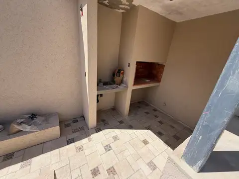 Depto Tipo Casa en Venta de 3 ambientes