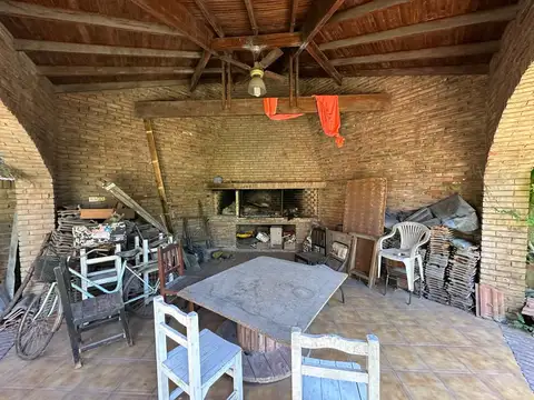 Casa 6 ambientes con 3 baños