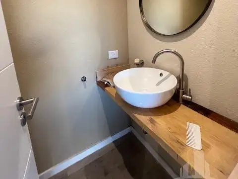 Casa 5 ambientes en venta y alquiler en Barrio San Juan Chico