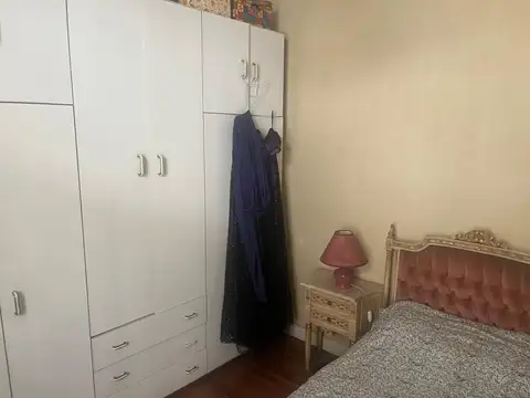 BONIFACIO 2500, Piso 1