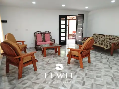 Casa 4 ambientes con 4 baños