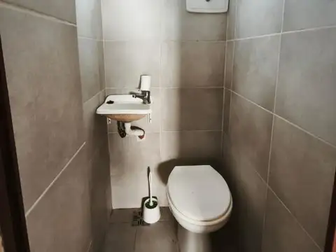 SE VENDE PH DE 3 AMBIENTES AL FRENTE