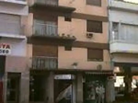 AV. SEGUROLA 900, Piso 2