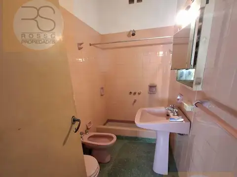Depto Tipo Casa en Venta 40 años