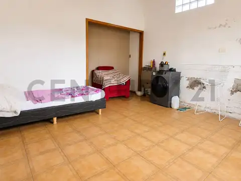 Brasil 774 700, Piso 0