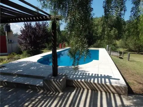 Casa mas cabañas y departamento a la venta en Bialet Masse. (C470)