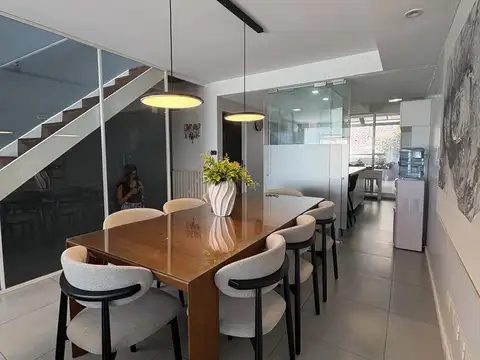 Departamento en Venta con 3 cocheras