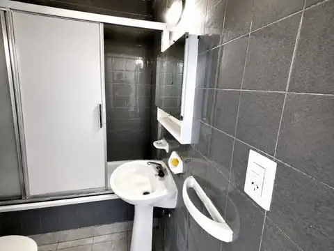 Departamento en Alquiler en Balvanera, $ 690.000