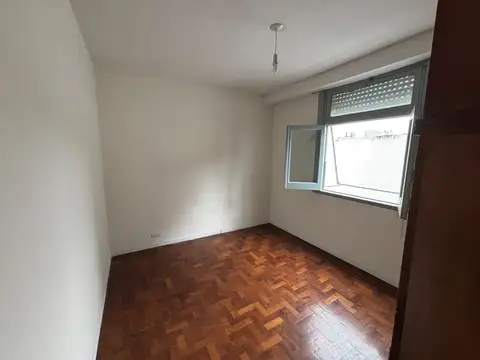 Depto Tipo Casa en Venta 70 años