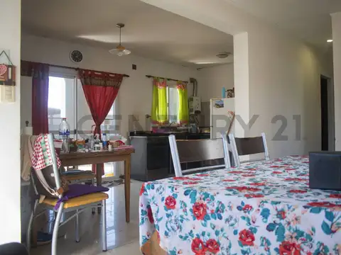 Casa 3 ambientes con 1 baño
