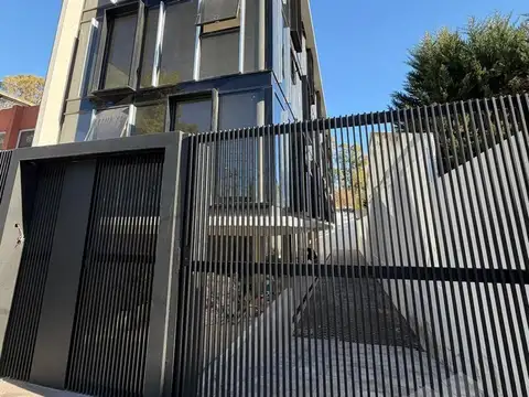 VENTA OFICINA EN PARQUE LELOIR ITUZAINGO NORTE