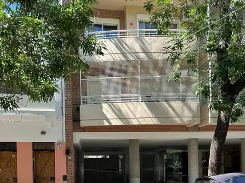 Oportunidad, cochera c/ baulera en el corazón de Almagro