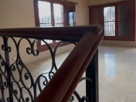 Casa en Venta en Zárate, USD 212.000