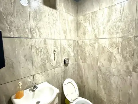 Amaneceres Office 100, Piso 2