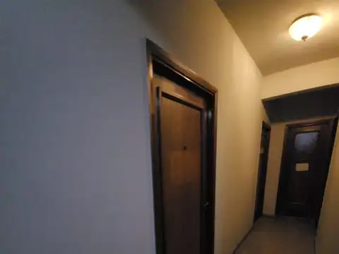 EXCELENTE OFICINA  AL FTE DE 15M2 A 30 METROS ESTACION PADUA