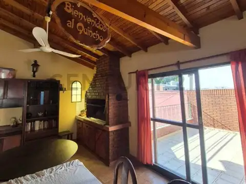 Casa 3 ambientes con 2 baños