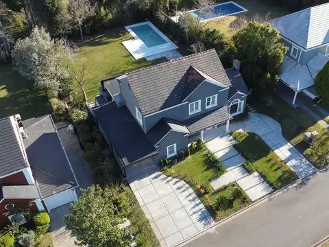 VENTA CASA 5 AMBIENTES BARRIO PILAR GOLF PEVERO