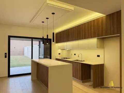 Casa en Venta 1 año