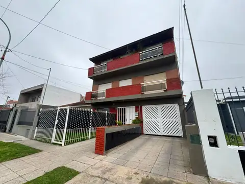 VENTA DEPARTAMENTO 3 AMB PARQUE COCHERA BAULERA