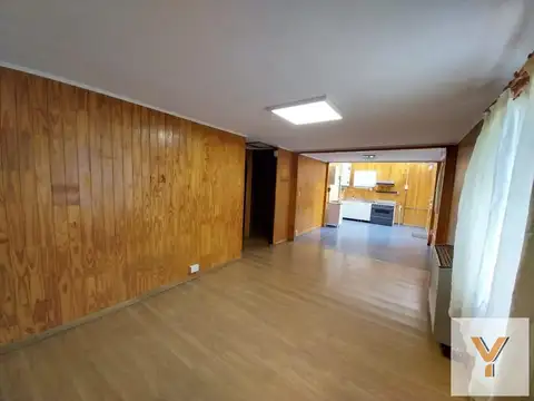 Oficina 15 ambientes con 7 baños