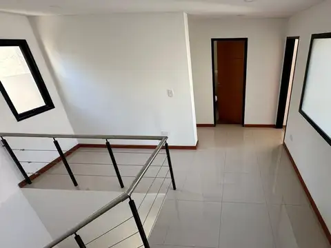 Casa en Country | Casa 5 Ambientes en 2 Plantas | Moreno