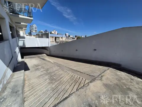 Venta de cochera descubierta en Wilde