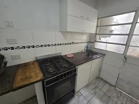 Depto Tipo Casa en Alquiler 40 años
