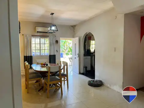 CASA 6 AMBIENTES EN VENTA EN BURZACO - B.CORIMAYO