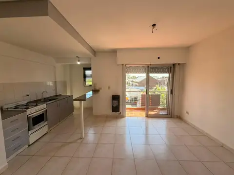 Av. Pte Peron al 300