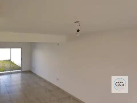 Duplex 3 Ambientes en Banfield.