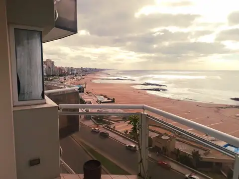 Av Patricio Peralta Ramos 1100