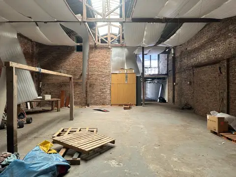 Casa en Venta con terreno inmejorable en el corazón de Martinez