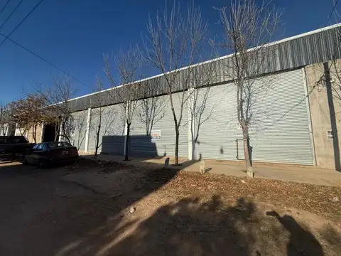Alquiler Galpón Comercial  Merlo Barrio Arco Iris
