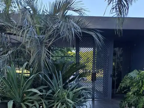 Central Argentino 100, Piso 1