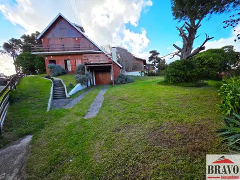 Chalet en venta c/ cochera en Zona Sur