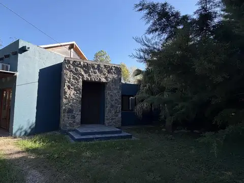 VENTA – Dúplex de 3 dormitorios con pileta en Housing cerrado en Argüello