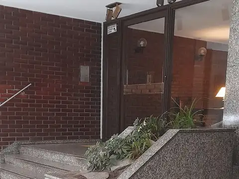 larrera 1000, Piso 7