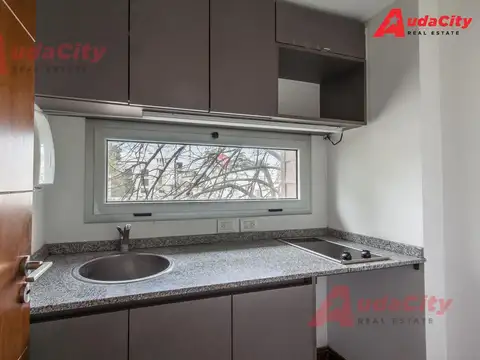Venta oficina en Barrio Parque Leloir con terraza y dos cocheras LA MEJOR OFICINA