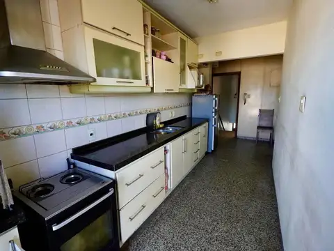 Depto Tipo Casa 4 ambientes con 2 baños