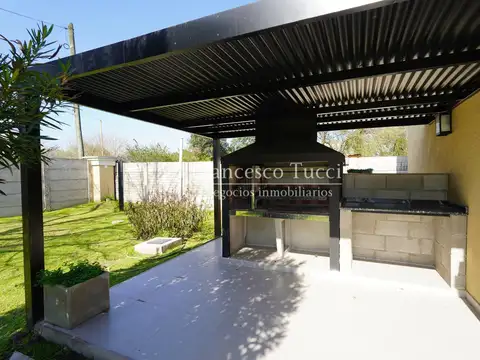 Casa en Venta en Francisco Álvarez, USD 290.000