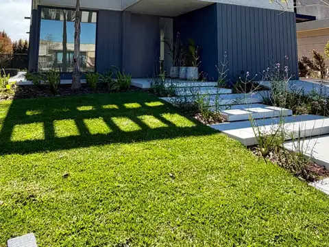 Venta casa Castaños Nordelta 5 ambientes estrenar