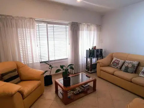 Avenida 1 e/ Avenida 520 y 521